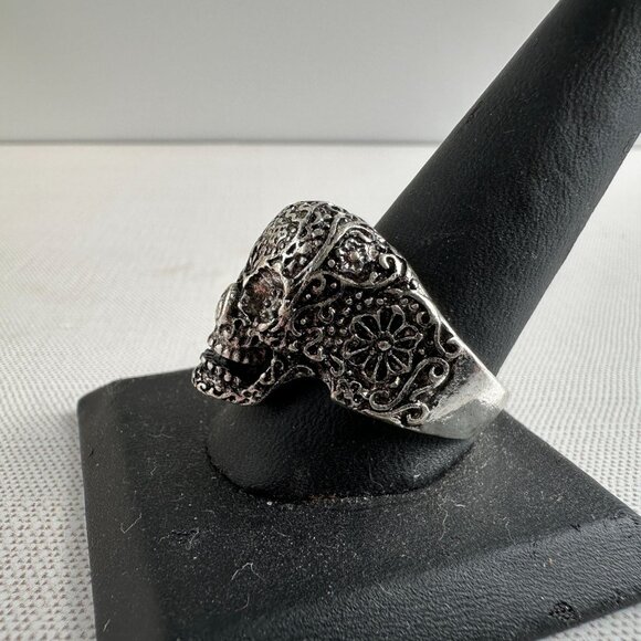 Bikers Skull Ring Size 11 Stainless Steel Gothic Mens Ring Intricate Design - Picture 3 of 6